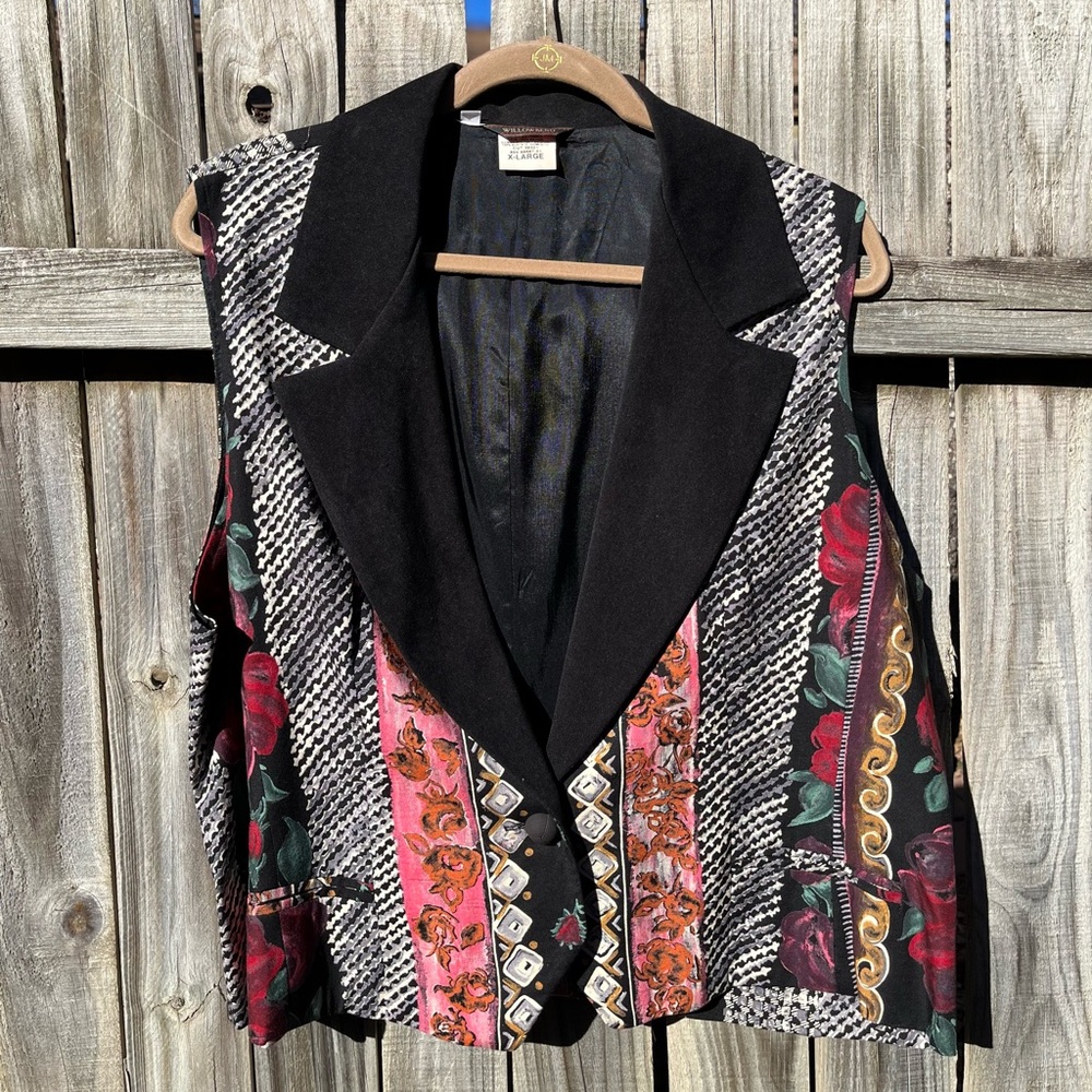 Willowbend Colorful Vest (velour trim)